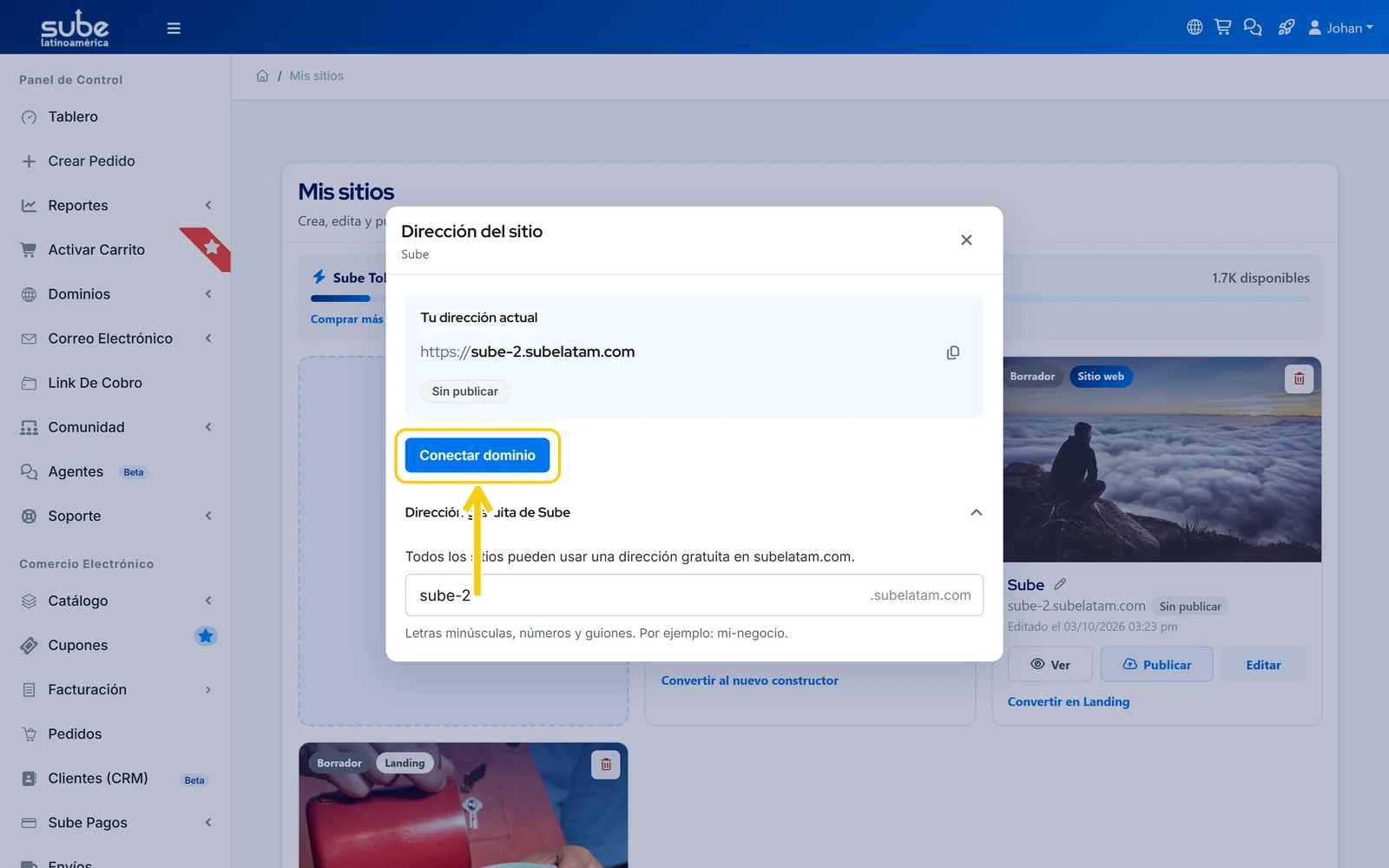 Modal Dirección del sitio con el botón Conectar dominio resaltado